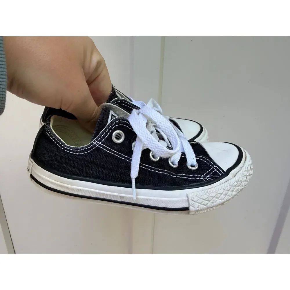 Converse Chuck Taylor All Star Low-Top Sneakers Little Kids Size 11 - Picture 10 of 10
